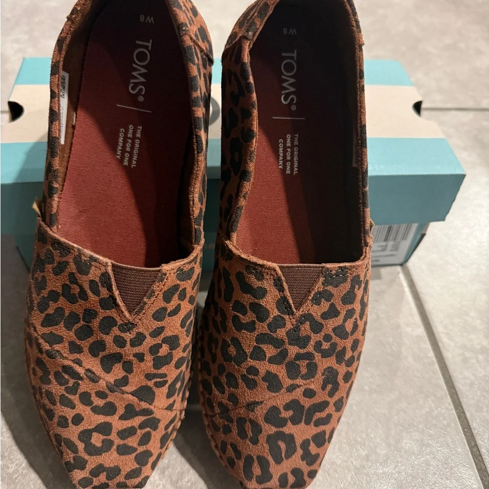 Toms Womens Leopard Slip Ons - Brown and Black - Picture 1 of 6